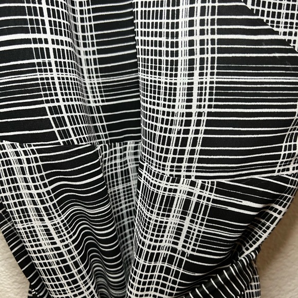 A New Day Black White Plaid Dress Sleeveless V-Neck Lined Size Large L - Picture 5 of 7
